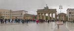 Brandenburger Tor mit Vorplatz